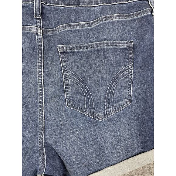 NWT Hollister 3” Curvy High Rise Jean Denim Shorts 21 / 20 W35 - Picture 7 of 11